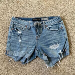 AERO Aeropostale Midi Stretch Jean Shorts - Size 0